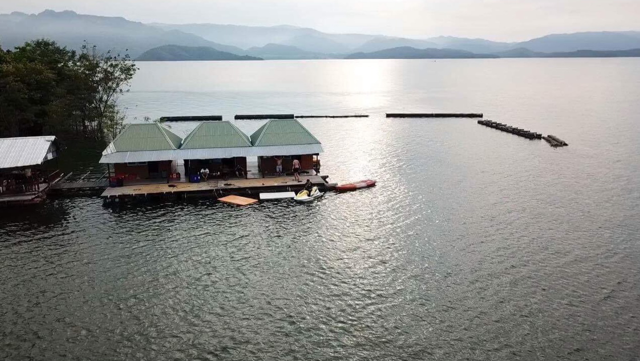 แพนพพร เขื่อนศรี