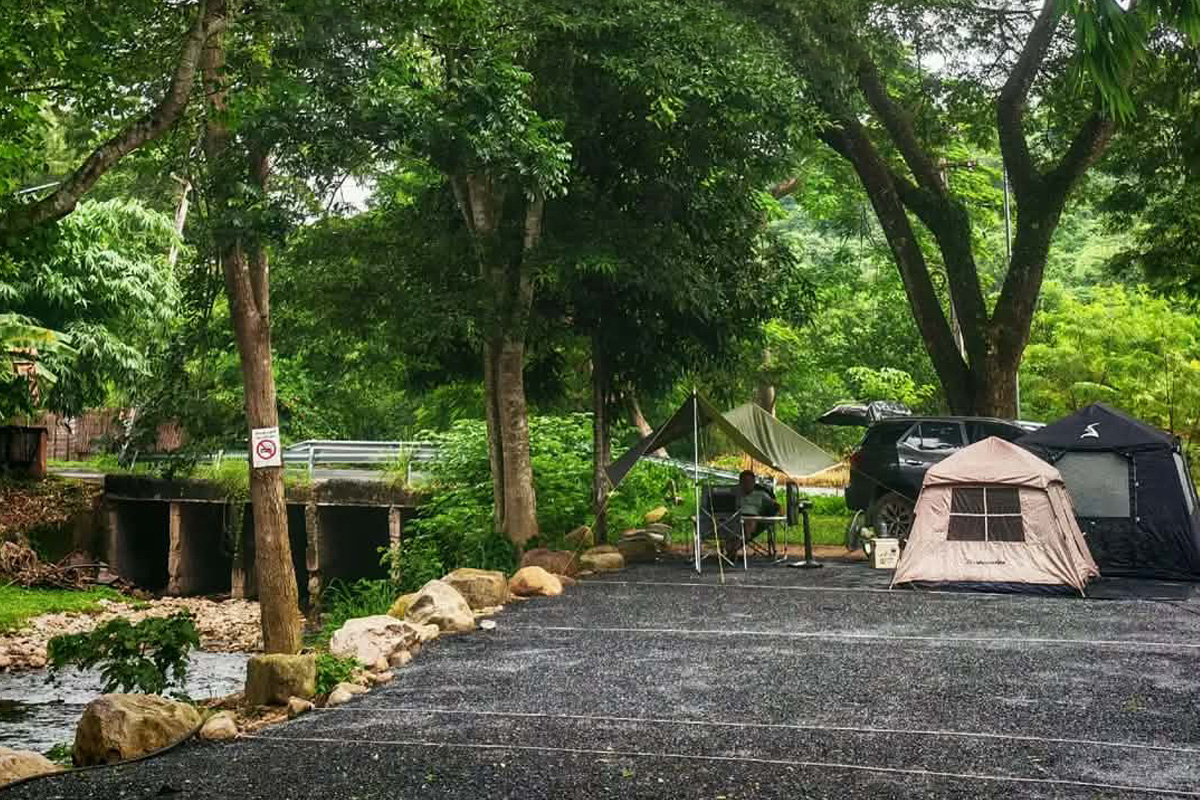 Riverstone Camp